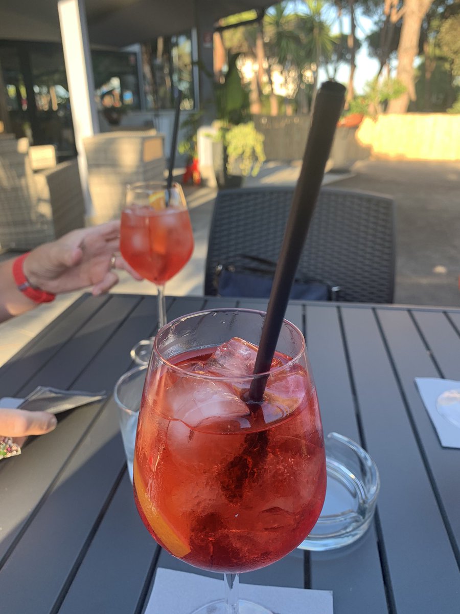 Suck It!!! We still get straws in Italy
