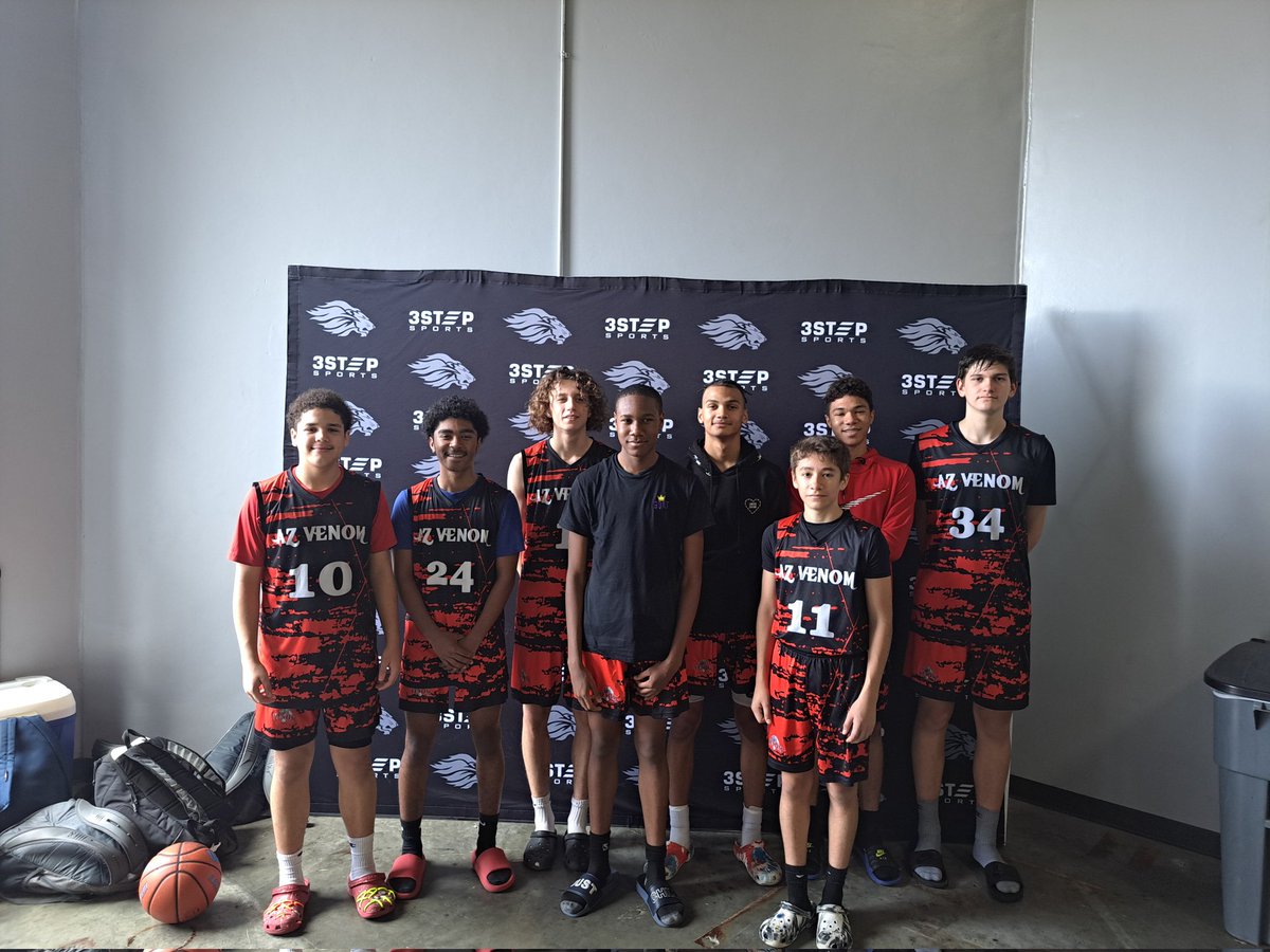 <a href="/VenomBasketball/">AZV Basketball</a> 15u drops tough 4pt game to Salt City Select (UT) <a href="/WCEBball/">West Coast Elite Basketball</a> Summer Classic. <a href="/McnealDenali/">Denali McNeal</a> 27pts 5reb 3ast 2stl <a href="/JohnHemsley13/">John Hemsley</a> 7pts 7reb 2blks.
Proud of these boys fought hard all week down 2 starters.  <a href="/GreggRosenberg1/">Gregg Rosenberg</a> @NXTPROAZ