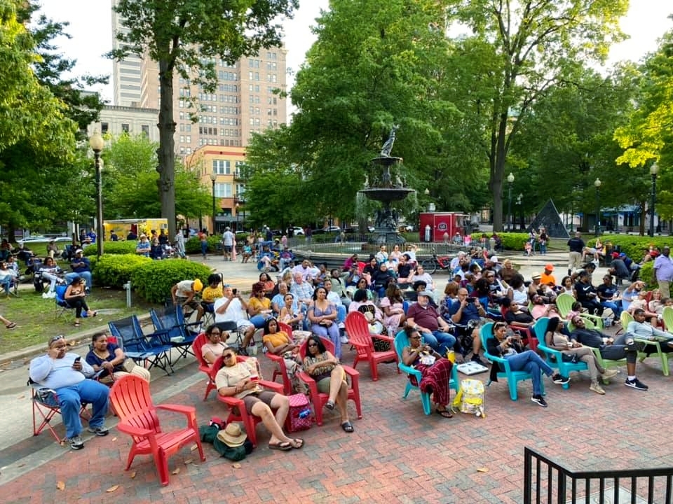 DowntownMemphis's tweet photo. 🌇🎶 TOMORROW! Enjoy some live jazz music from Third Man at #SunsetJazz from 6-8pm in Court Square Park! https://t.co/NqmSFMMXsD

📸: Sunset Jazz at Court Square FB
#downtownmemphis #memphismusic #memphisevents https://t.co/fUq8aswa1q