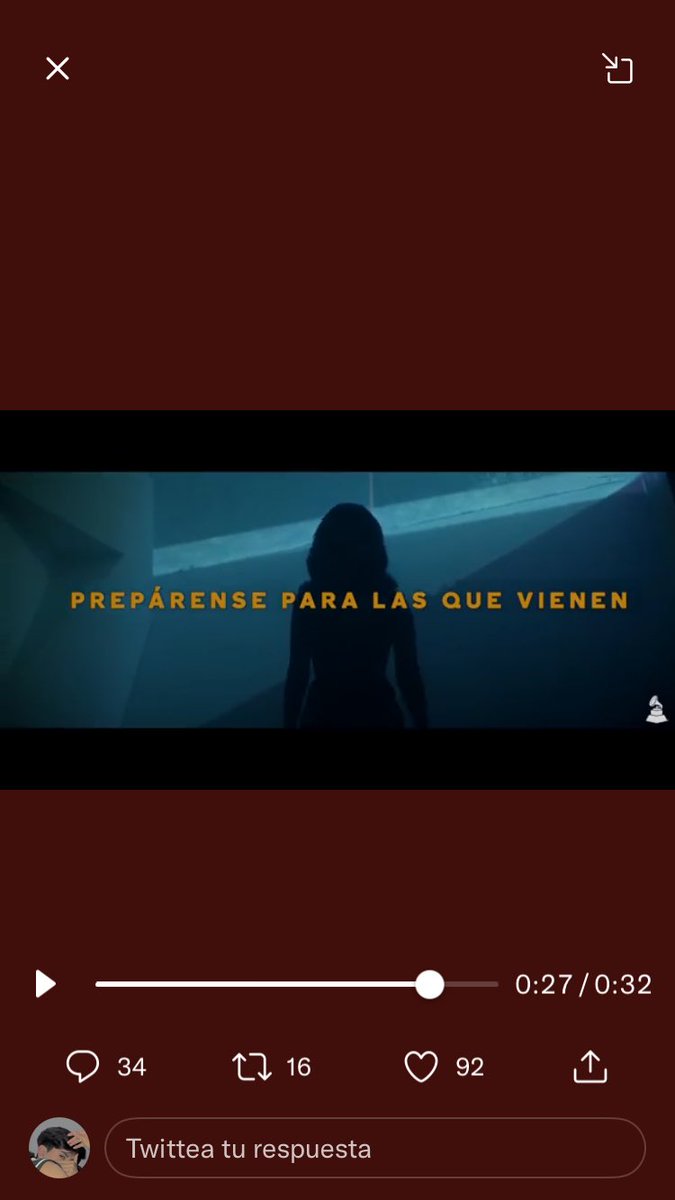 porprovenza's tweet photo. será Kenia? dicen que es algo de los Grammys! https://t.co/ke0qCOO1vi