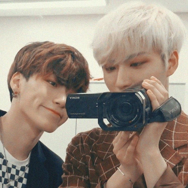 pshpicz's tweet photo. happy san day <33 

#드르르륵_산냥이_생일이다요
#ILoveChoiSan3000Day https://t.co/3Nhh9gC4X0