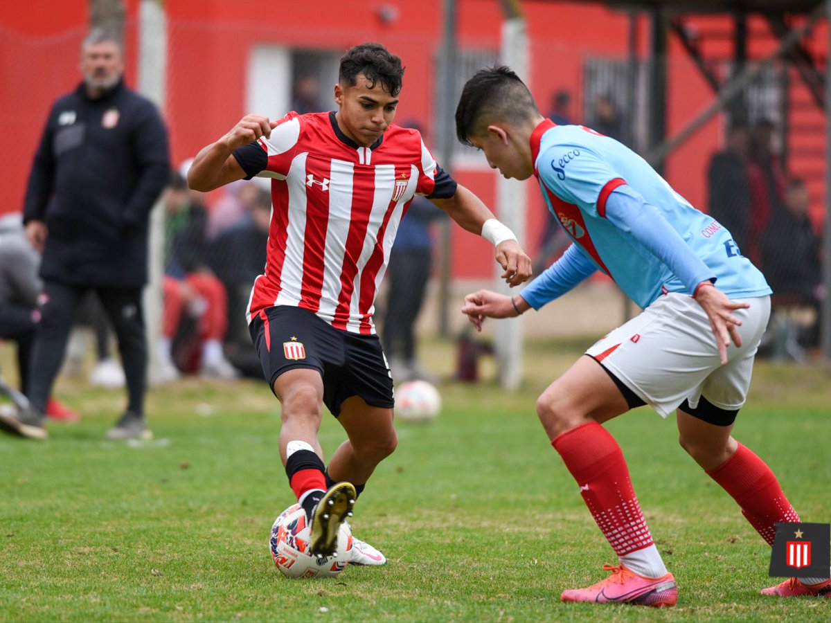 EdelpFutbol's tweet photo. ⏱️ En marcha el complemento en City Bell, en el partido de Sexta División 

#EDLP 0 - #Arsenal 0 https://t.co/901mDDFvd9