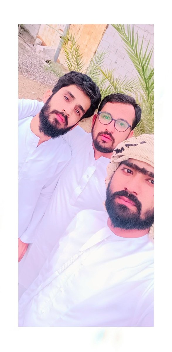 daudsanjari's tweet photo. #EidAlAdha #friendgoal #langotiyayar 

@Master_M_Anas https://t.co/DQxBgbKnh8