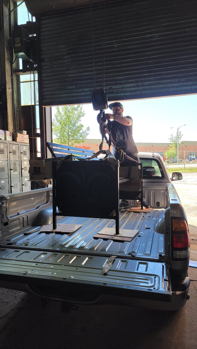 Milwaukee Blacksmith (@mkeblacksmith) on Twitter photo 