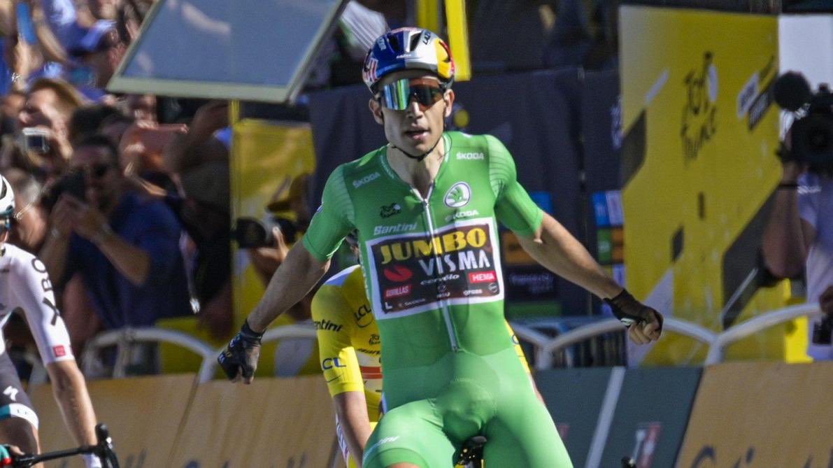 Encore lui ! Wout van Aert a remporté la 8e étape en Suisse, de ce #TDF2022 !

C’est l’un des hommes forts de ce peloton ! On en parlera ce soir dans notre talk show Twitch spécial TDF!
#TDF22 #TDF