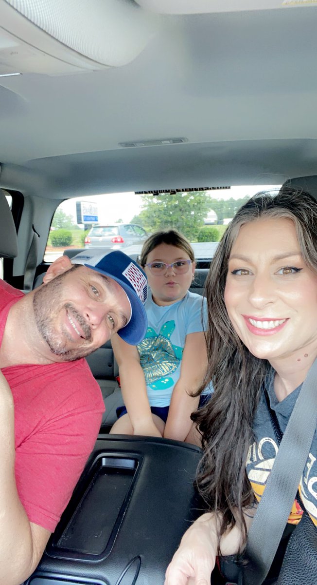 TCThatBasicChic's tweet photo. @KayteVon #famtime https://t.co/BvugTOn3eB