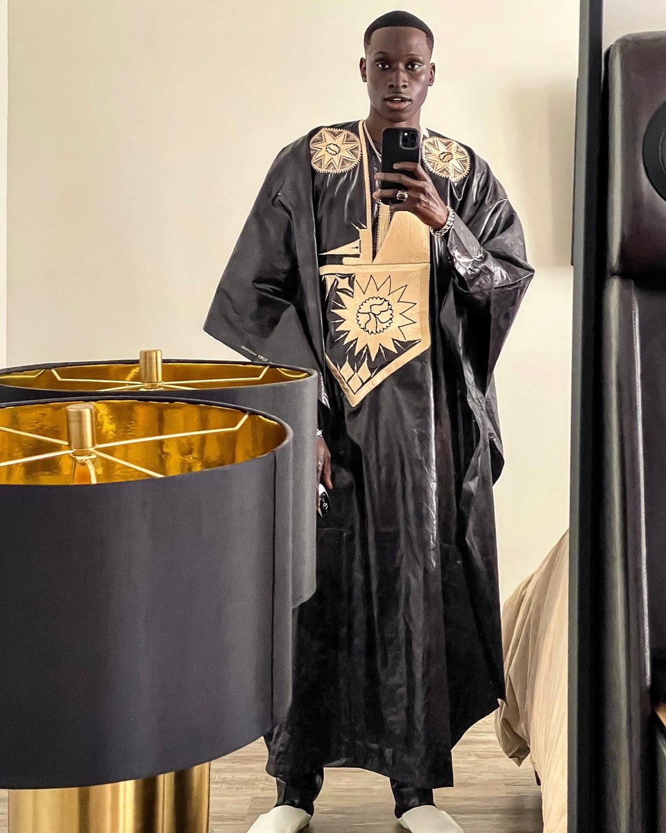 quaintbaba's tweet photo. Went Dark This Time 😎 Dewenati 🤲🏿 #EidMubarak https://t.co/FOhtZ5DIJh