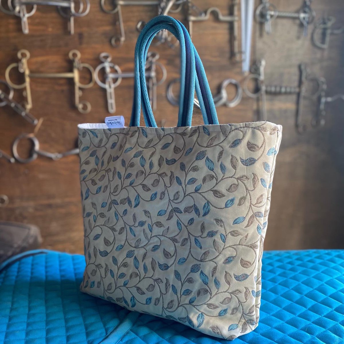 Rebridled's tweet photo. Re-bridled makes unique individual bags &amp; pouches from #recycled &amp; restored vintage equestrian items to give them a new life
Handmade in the UK 🇬🇧
https://t.co/rDOQTRXe4k

#Rebridled #equinehour #dressagehour #horsechathour #horseandhoof #ponyhour #showjumpinghour #equestrianhour https://t.co/N7krYHZLMD
