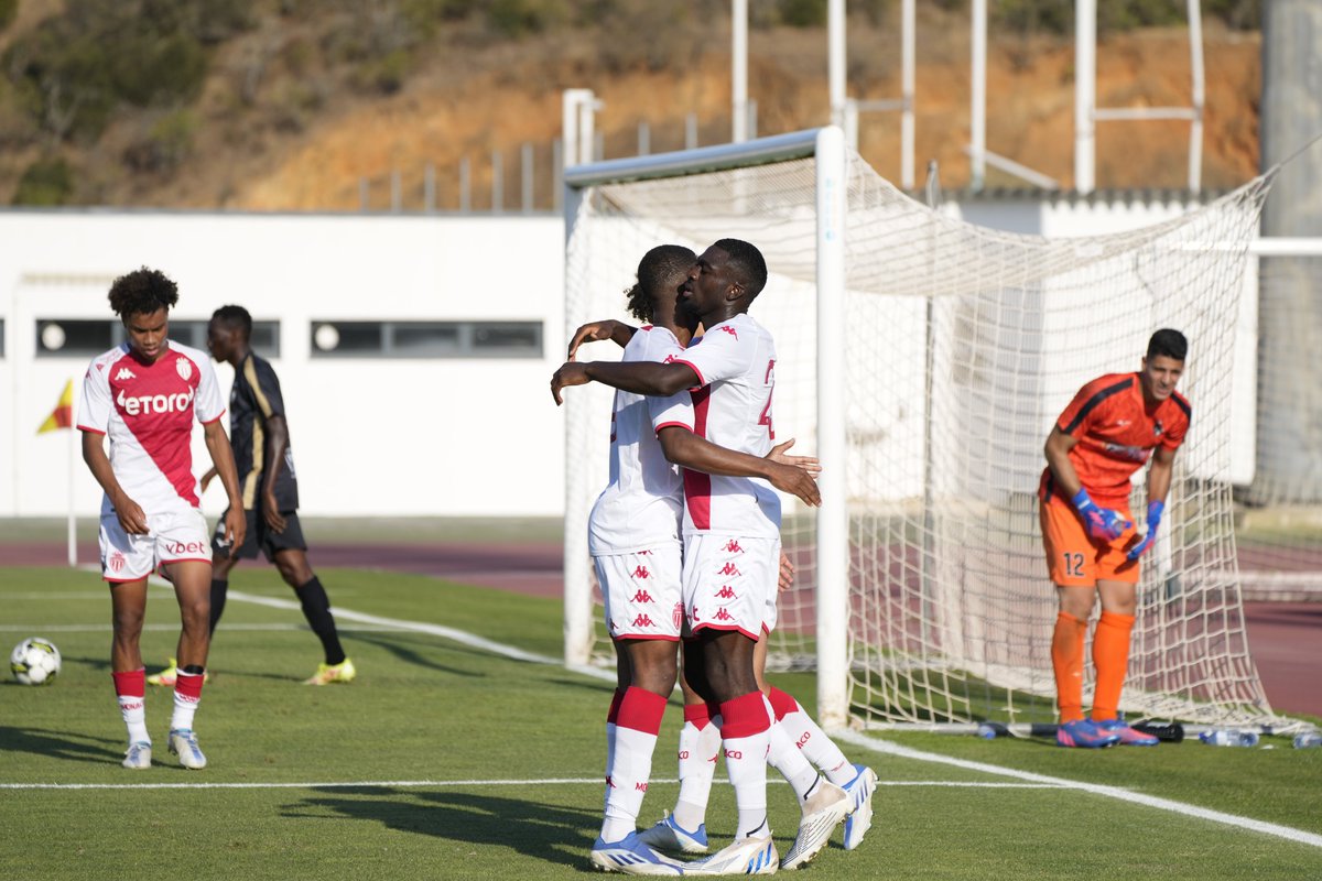 AS_Monaco's tweet photo. 88'⏱
⚽️ GOOOAAALLL ! @fofana22_ fait le break !
‣ 2-0 #ASMPSC https://t.co/r9P0c2CDl7