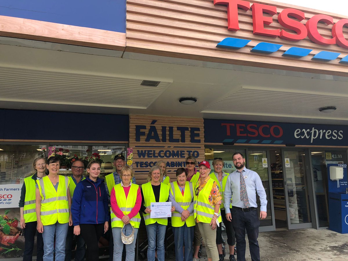 A big thank you to Tesco in The Park, Cabinteely,  for presenting us with a cheque today for doing do well in the Tesco Blue Token Campaign. Thanks to all the shoppers who supported us.  #cabinteelytidytowns #Tesco #communitysupport