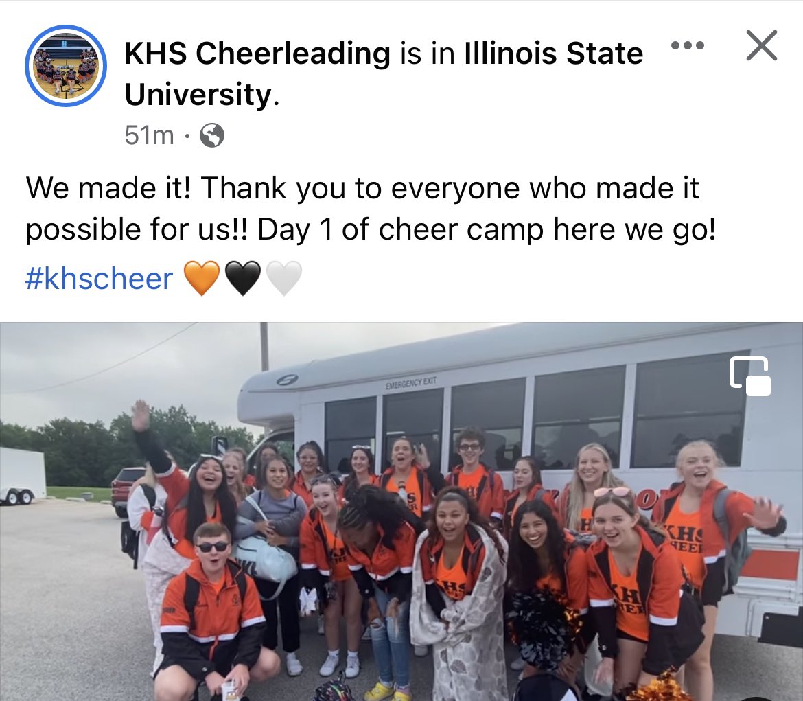 r_baney99's tweet photo. #khscheer #simplythebest229 @CoachAtwell https://t.co/4A8wkM7aJH