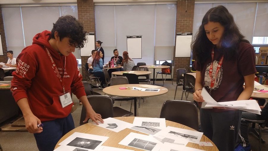 sanjosevegas's tweet photo. Some of our #SJVstudents and an inspiring teacher are finishing their first week at @UWaterloo, where they are experiencing all kinds of learning in a 1-month #STEAM camp.💙🌎🤓(1/2)
#OurMegaCSJV #GlobalCitizen #TGLE https://t.co/z1AmHQyfVc