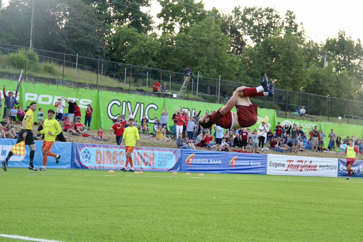 LaneUnitedFC's tweet photo. Nothing beats a sunny game day at Civic Park! ☀️ 💪 The Reds will hit the road tomorrow for another match against @pdxfootballclub! Photos by Barbara Minkler. https://t.co/QWEAl5DgjV