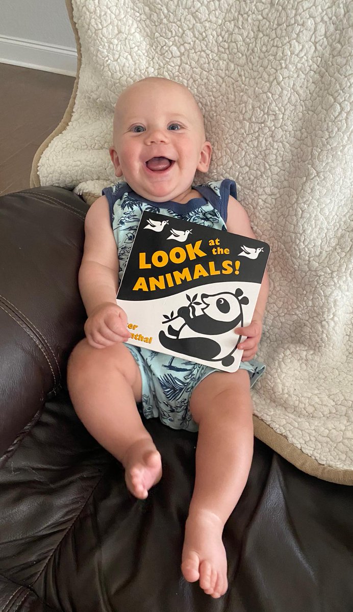 dollyslibrary's tweet photo. Don’t forget to spend 15 minutes reading to your child today! RT and tag a friend to remind them to read aloud every day. #DollysLibrary #Reading #BedtimeStory (📸: Atherton M.) https://t.co/RQoJWNcFUy