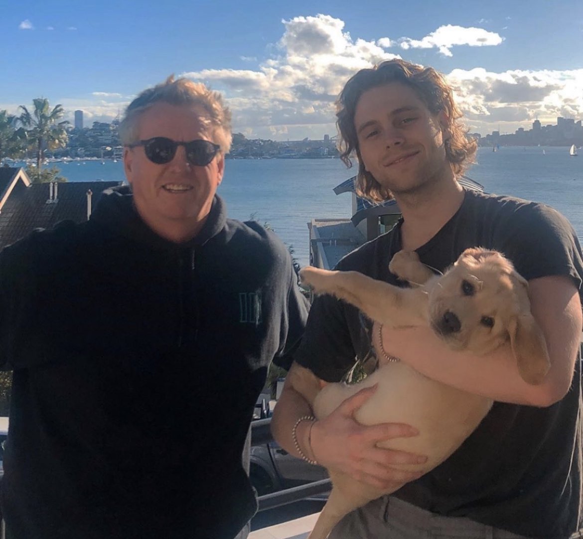 ProjectLuke5SOS's tweet photo. ✨Three years ago✨July 9th, 2019✨
@Luke5SOS #ProjectLukeHemmings #WhenFacingTheThingsWeTurnAwayFrom #ProjectLukeHemmo #ProjectLuke5SOS #WFTTWTAF #Motion #StartingLine #PlaceInMe #BabyBlue #LukeHemmings #1YearOfWFTTWTAF #WFTTWTAF1Year
Photo credit: Luke & @AndyHemmings66 📸 https://t.co/woKthwJ7RV