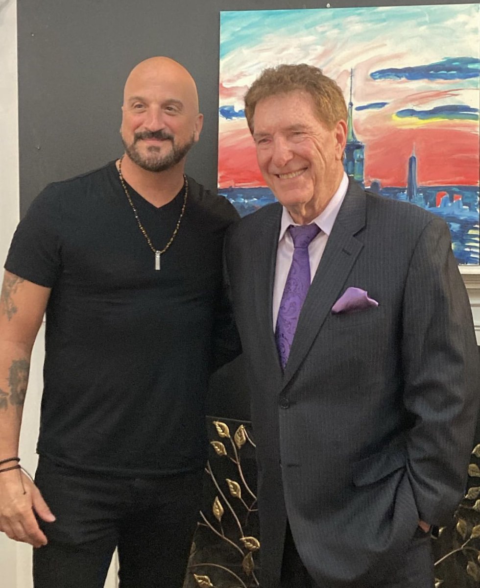 MikeDelguidice1's tweet photo. #Profiles Host #MickeyBurns interviews #MikeDelGuidice celebrated #LongIsland native #Singer #Songwriter &amp; member of the '#BillyJoel Band'
Air this weekend
7/9/22 @ 11pm
7/10/22 @ 7:30pm
7/12/22 @ 3am
https://t.co/LRtaVT6U5Z
@mickeyburnstv #nycmedia #music #nyc https://t.co/yfNr20wfWn
