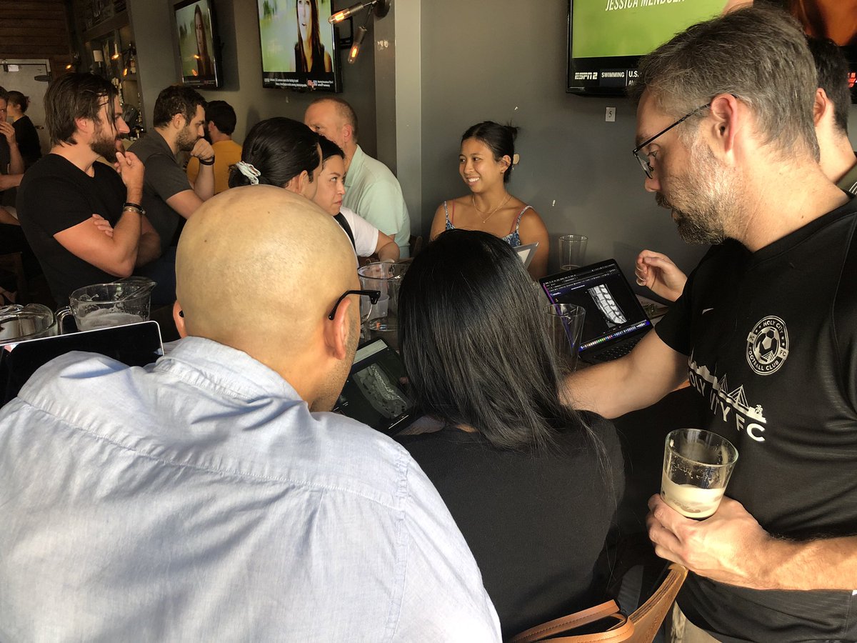 ConnorSoles's tweet photo. Belated post following @UqoRad’s Wine and Spine event @AleonOak. Thank you to our faculty @astevenMD and @OchsnerRads residents for coming out to support aspiring radiologists! https://t.co/yovsGOlPxd