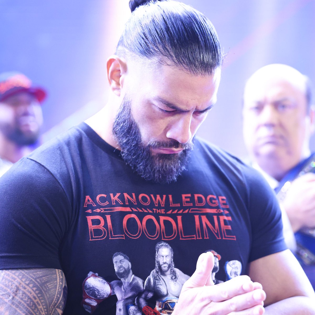 WWERomanReigns's tweet photo. Exactly where I need to be. https://t.co/TVztd4Ut4K