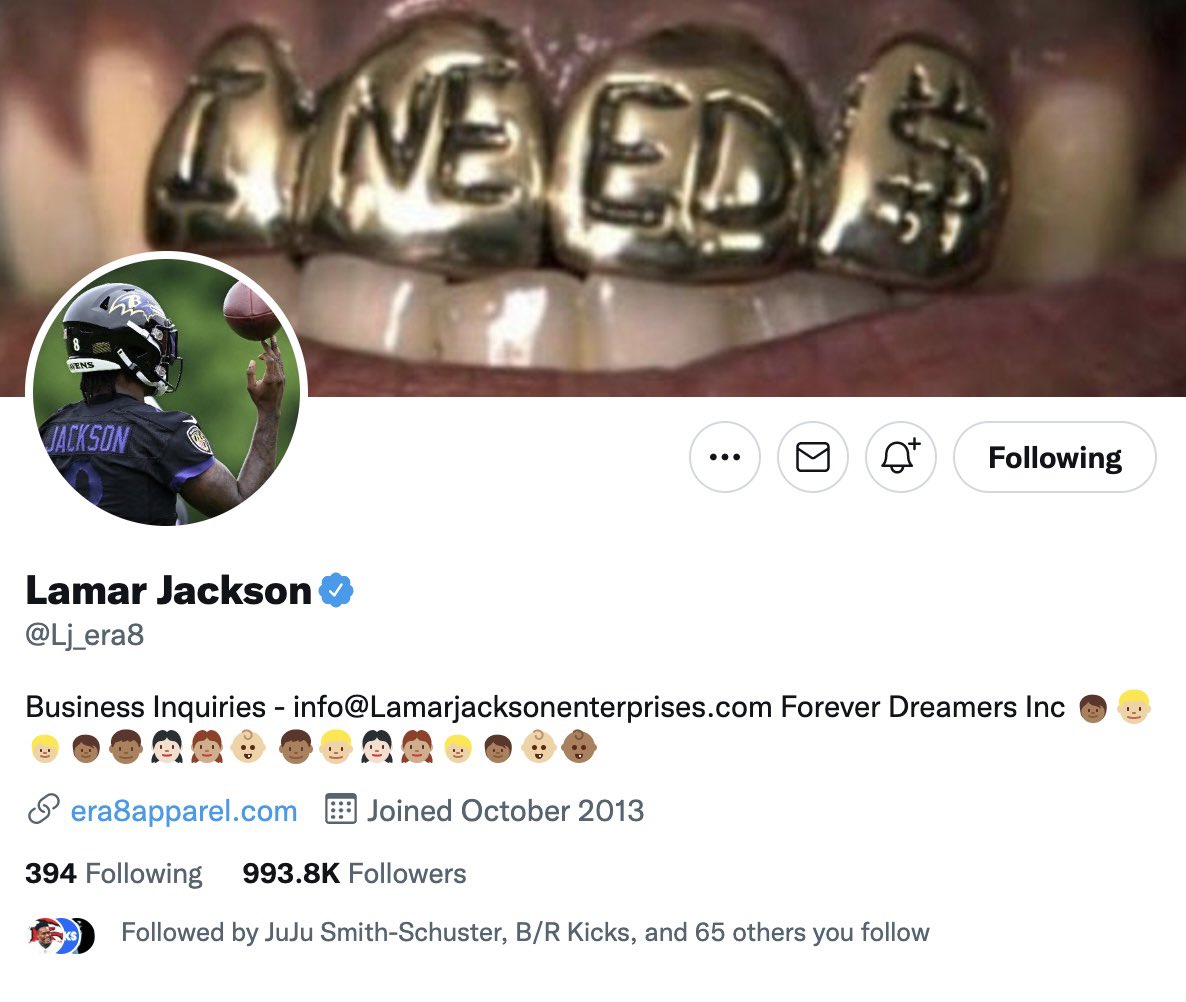 BleacherReport's tweet photo. Lamar Jackson, who still hasn’t signed a contract extension, updated his Twitter header 🤣 @brgridiron https://t.co/68hXfe2jiL