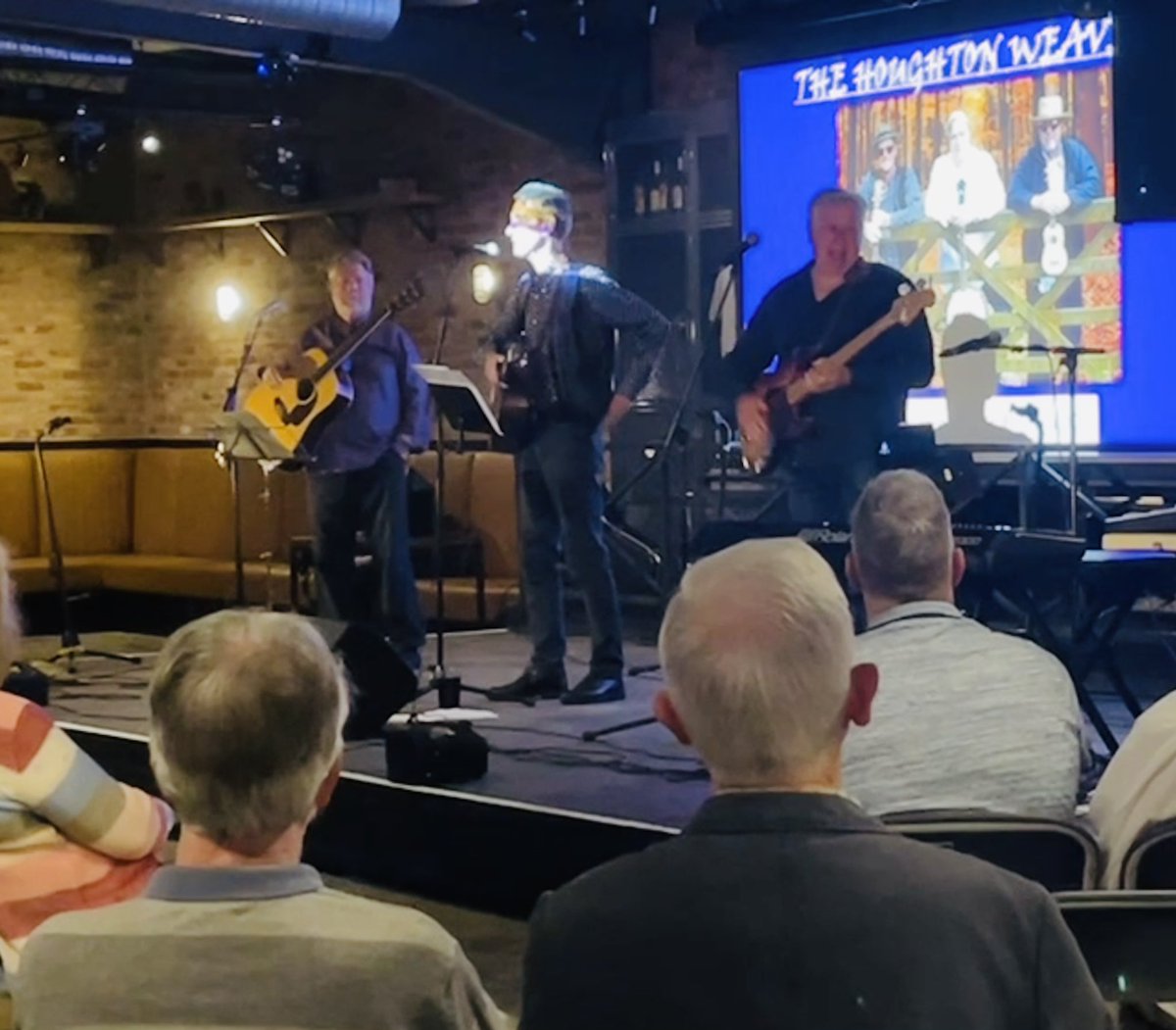 What a fabulous concert we had at the great @ASFCcoleys at <a href="/ASFCofficial/">Accrington Stanley</a> last night with the legendary <a href="/TheTommyCannon/">Tommy Cannon</a>! 

A Superb performance from Tommy and a first-class set from <a href="/CCakesFolk/">Chorley Cakes Folk</a>, wonderfully compared by <a href="/Gillylancs/">John Gillmore</a>

An amazing audience, venue and night to remember!