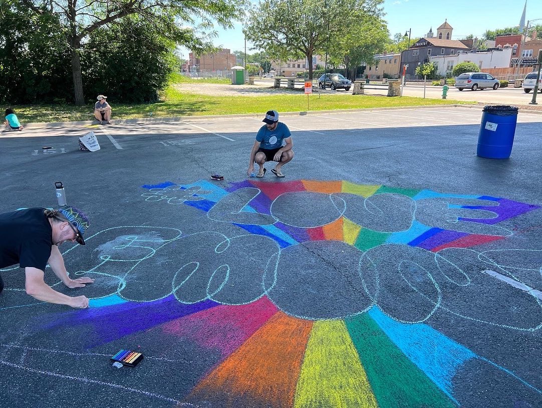 MrHennebry_lhs's tweet image. #LoveLemont Thanks @MoriartyRob for inviting me to collaborate on this piece with you. Thanks @VillageofLemont @lemontparks &amp;amp; Downtown Lemont for hosting. Congrats to all of the winners, it was an honor to judge all of the great art! @JWeidsLHS #LoveLemont brainchild is underway!