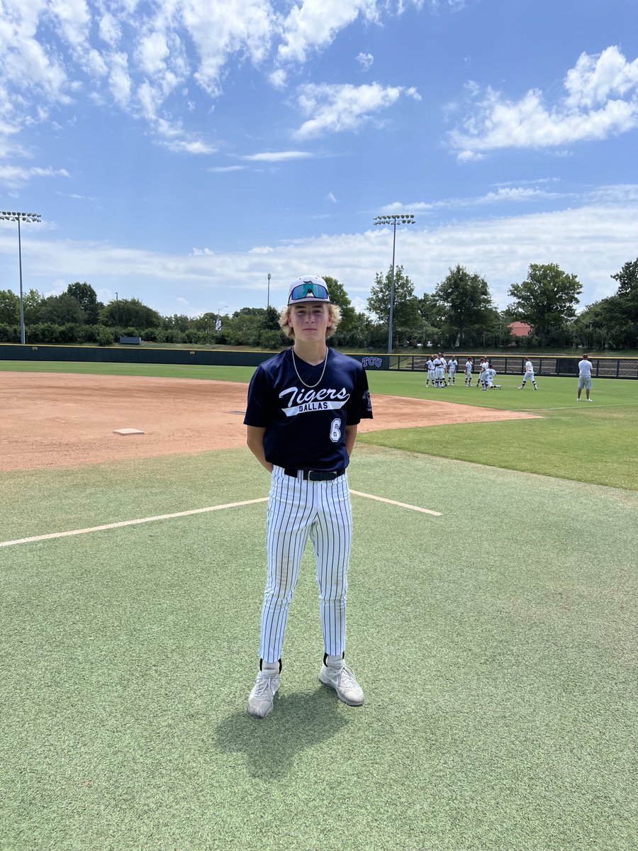 FiveToolTexas's tweet photo. F: @DTigerBaseball 17U Ortegon 3, WF Buffs 2
PoG: @tysonhall_04 4.1 IP, 2H, ER, 7K
Notable: @devin__cox 5.2 IP, 2 ER, 9K | @DasH_0021 2-3, 2B, 2R | @JakeHolli9 1-1, 2B, RBI, 2 BB | @MasonSadler17 1-3, 2B, RBI, R https://t.co/c0i6gQ47Z5