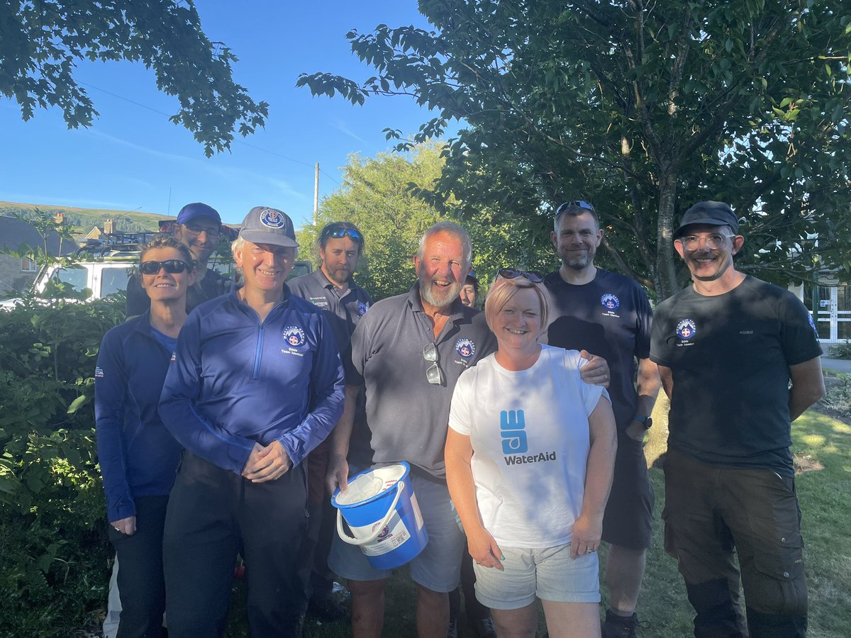We could not be doing the STMC without the fantastic <a href="/edalemrt/">EdaleMountainRescue</a> . The mountain rescue team have been here all day on standby, checking kit and making sure everyone’s ok 💙<a href="/stwater/">Severn Trent</a>