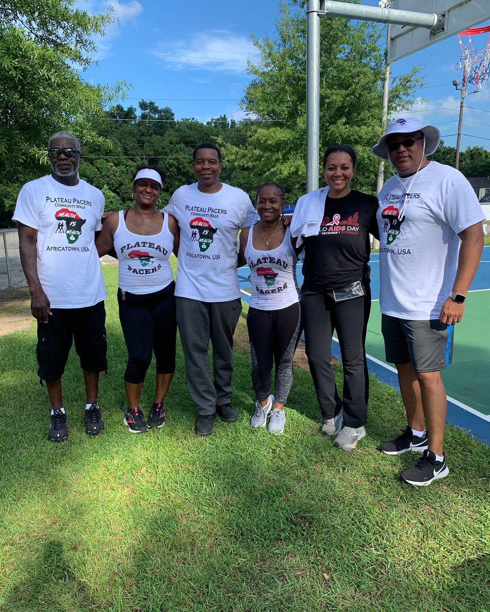 #HealthIsWealth #5K #Walk #FunRun #7AM 
Such a great start to the day, with something so beautiful like the #AfricatownPlateauPacers Community Walk spearheaded by someone so beautiful, as Rochelle Crenshaw Williams. 
Great job #StevO!