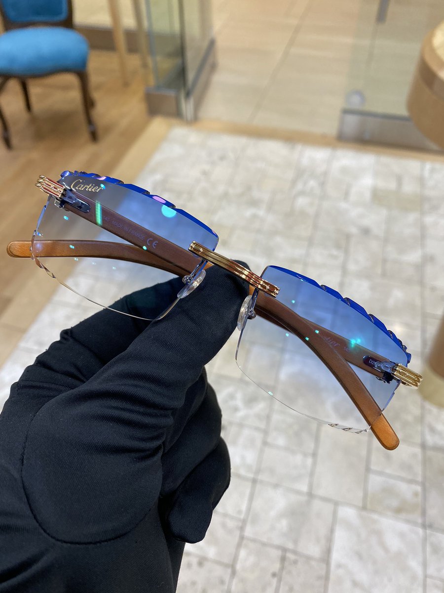 vijan_vision's tweet photo. 2022 Cartier Orange Woods https://t.co/LGQK8aO1VR