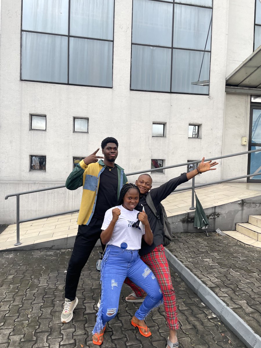 iamdanieldon's tweet photo. Connected with some awesome people today. Port Harcourt Has a really great tech community. It’s exciting! #metaConference https://t.co/mGpfj940Hu