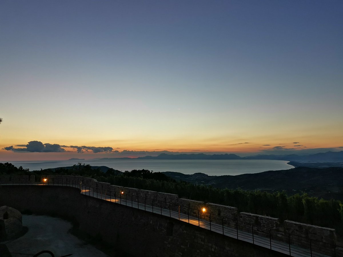 Giu62Rizzo's tweet photo. Rocca Cilento castle https://t.co/vj7ZP5gO3i
