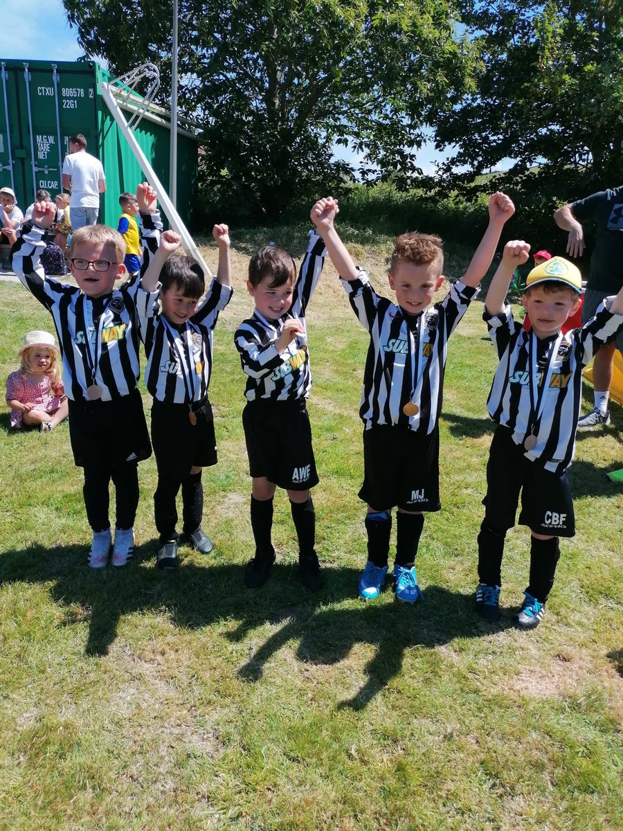 barimorgan8's tweet photo. A great day at the @BowStreetFC football festival. Cai’s first tournament which he absolutely loved ⚽️🏴󠁧󠁢󠁷󠁬󠁳󠁿@allad18 https://t.co/hLacDOVEXi