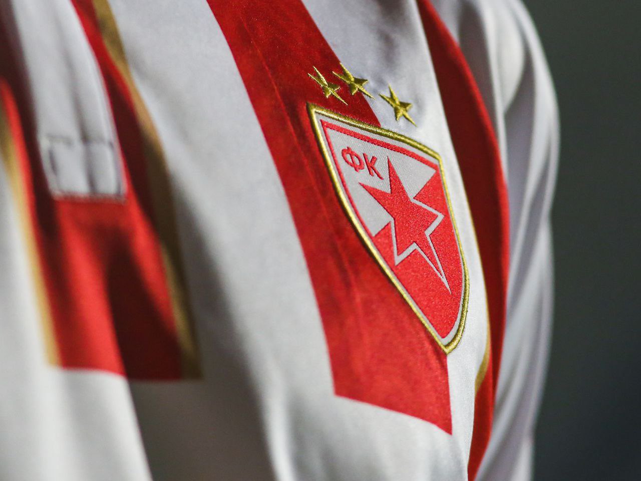 FK Crvena zvezda on X: Kockice se polako sklapaju. Novi dres je tu! Znamo  da svi zvezdaši jedva čekaju da ga vide, a to će već imati priliku sutra od  20 časova.