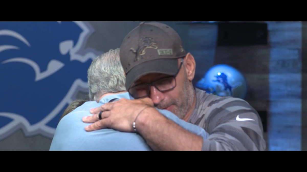ideaontheweb's tweet photo. Giddy up! Congratulations to the GMA Finalists for Best Tribute Video: @Lions, @NYRangers, &amp; @Titans! Stay tuned for more GMA finalists today and don't forget to vote for your sport's finalists at https://t.co/xpdcmaLdmM! https://t.co/fQypTF7B52