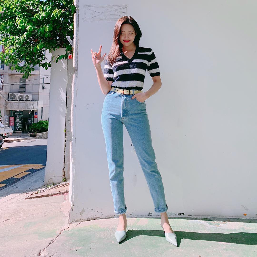 aikoblogs's tweet photo. Aquí mandado mis skeres 🤟🏻🏹 en los alrededores del #𝕔oolǝst·𝕓ere͟𝕝ilah·𝕖ver ya que desde hace una hora estoy esperando para que me abran la puerta y decirle a todo el mundo que #𝑚ichelin𖤐𝙱erenice and #𝐩rincess𔘓𝐷elilah, denme besitos o les chillo. https://t.co/c25v85m8oK