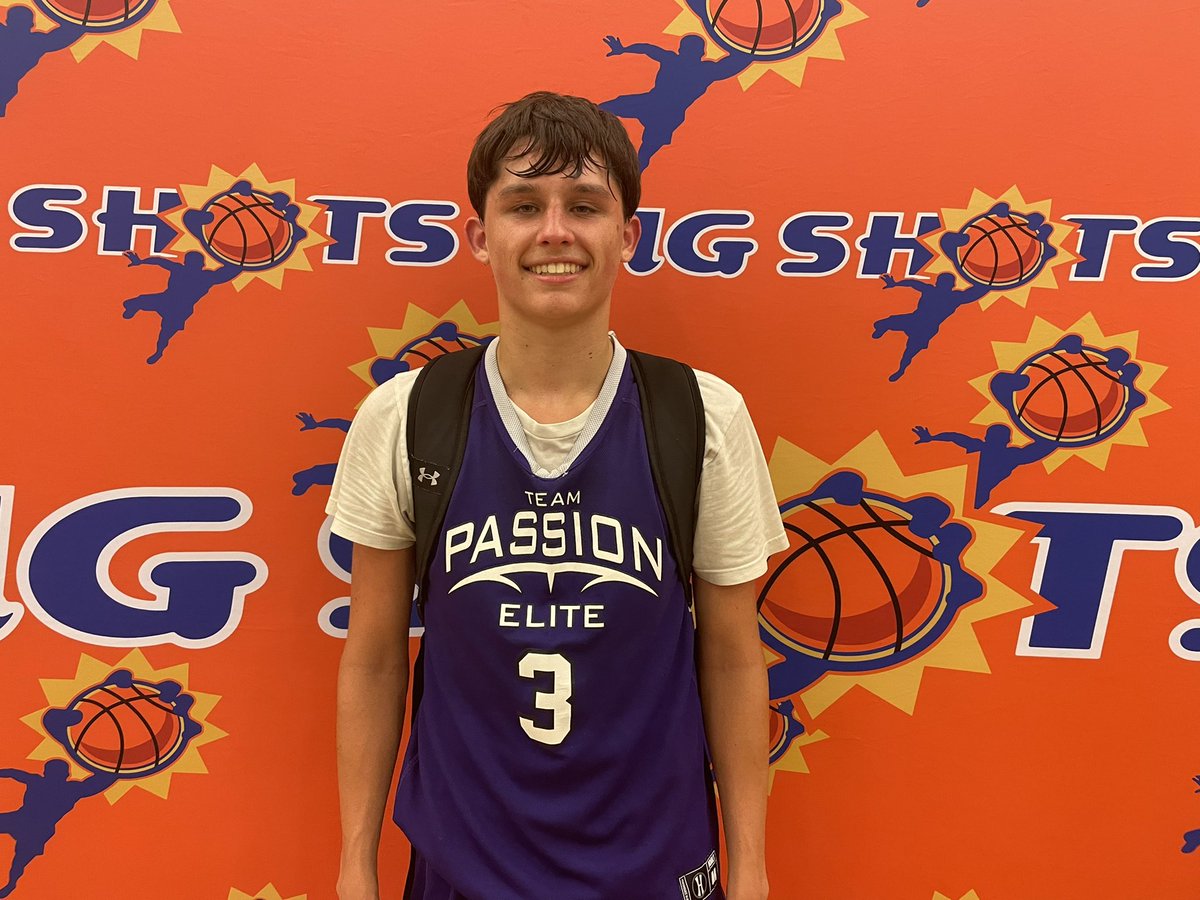 BigShotsGlobal's tweet photo. #BIGSHOTS  #MBLive 

17U

Team Passion Elite- 78
#3 Nick Ellis 23 pts

DSA Elite VA- 57
#22 JJ Cox 32 pts https://t.co/ZMinwnoPal
