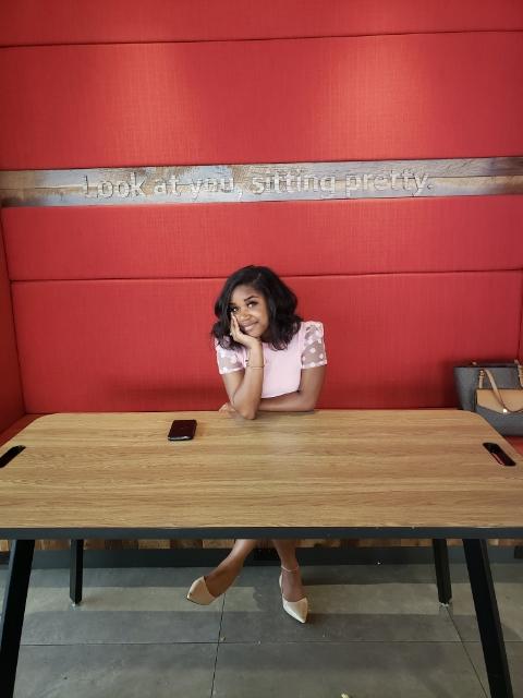 jazuanae's tweet photo. I have been loving both of my internships. I am learning tons of professionalism in communication and broadening my skills in so many areas. My favorite part is that I get to dress professional and work downtown! #CMN3980 #PantherPR #professionaldrip https://t.co/qkxiu4Kqty