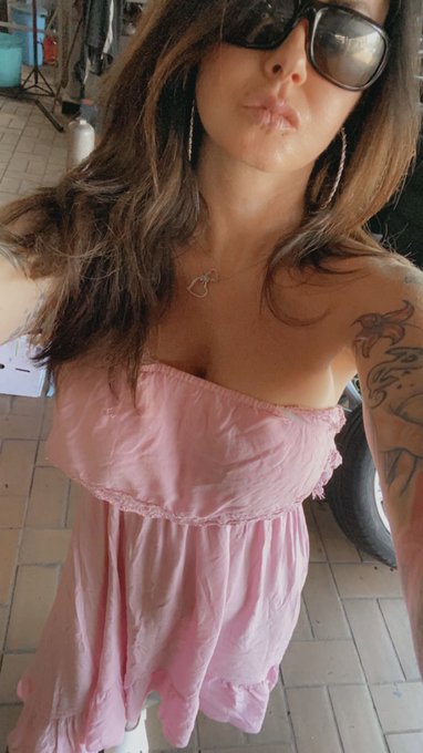 Was machst du sch&ouml;nes heute Abend? 💋 Besuch mich doch auf meinem OnlyFans Account f&uuml;r einen versauten<a href="/tag/fitnessmodel"class="tags"><span>#fitnessmodel</span></a><a href="/tag/tattoo"class="tags"><span>#tattoo</span></a><a href="/tag/webcam"class="tags"><span>#webcam</span></a><a href="/tag/fitnessgirl"class="tags"><span>#fitnessgirl</span></a><a href="/tag/camgirl"class="tags"><span>#camgirl</span></a>