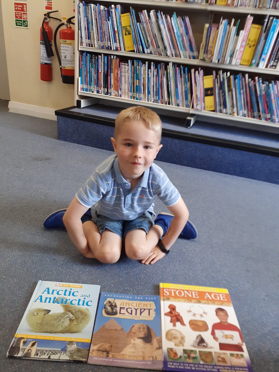Discover_Ent's tweet photo. Getting ready for year 3 @StMaryB17 topics Miss Thompson #stoneage #egypt #mychildreads #harbornelibrary https://t.co/FvSYDureaz