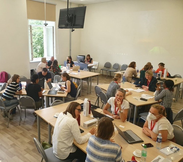 AdelaidaZabale1's tweet photo. A great week at @EANS_Nursing #Summer #School learning from all over europe about improving healthcare by nursing research.
Thanks @VU_LT https://t.co/M6NMdA6z2g