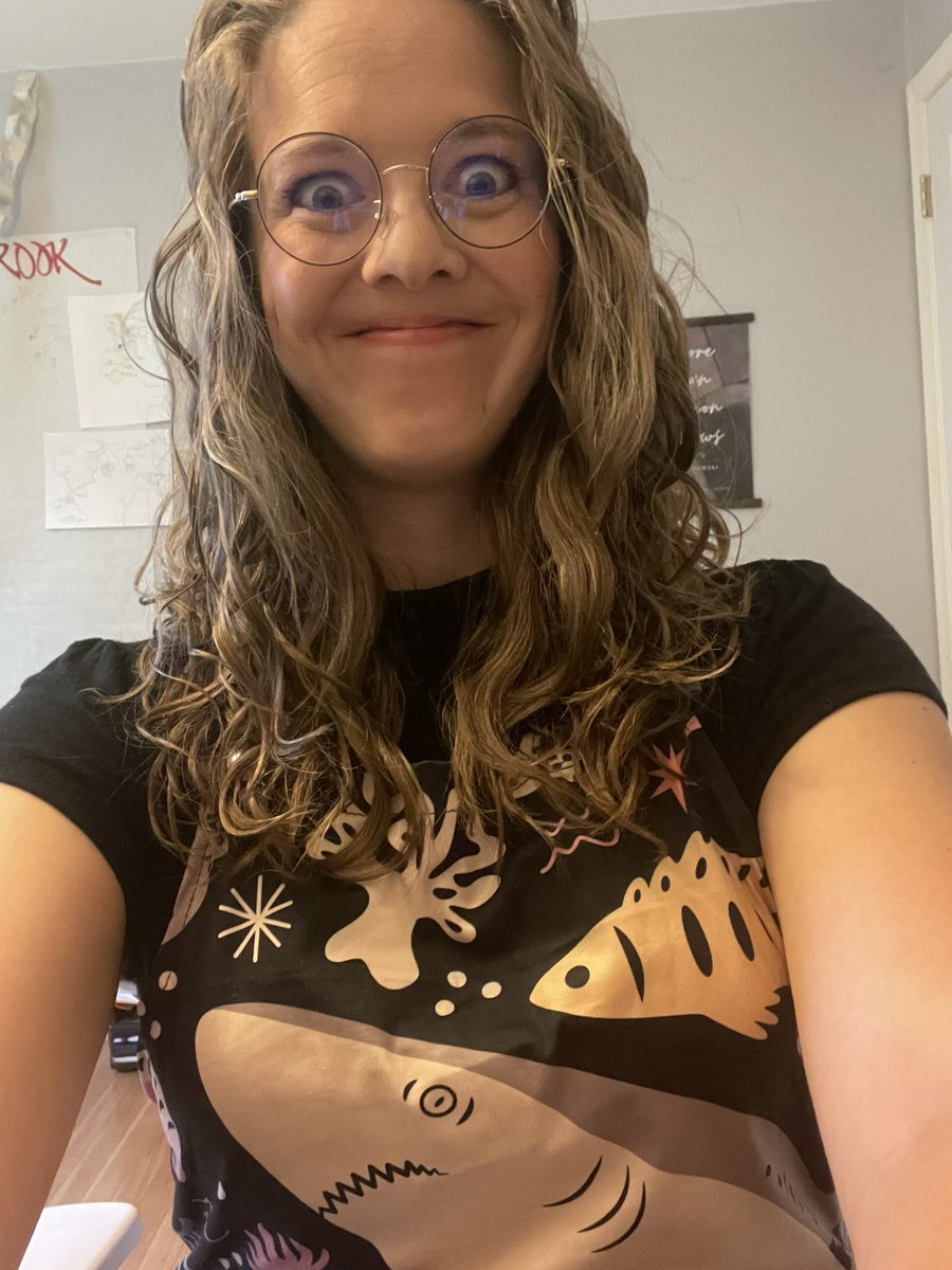 byjennihowell's tweet photo. NO MISSES ON MY SWINGS TODAY
SHARK PANTS BUGGY EYED MAGIC FOR EVERY LIVE PITCH
#FLAWW #amquerying https://t.co/Aust3eGqvR