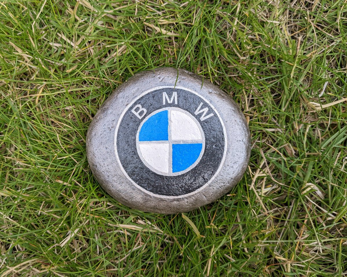 franklyarts's tweet photo. BMW hand painted stone! 
https://t.co/HTJgMCmdSc
More on our Facebook page too
https://t.co/E4RIWQq3MM
Thanks
#BMW #bmwm3touring #bmwmotorsport https://t.co/BCtlwdHVUK