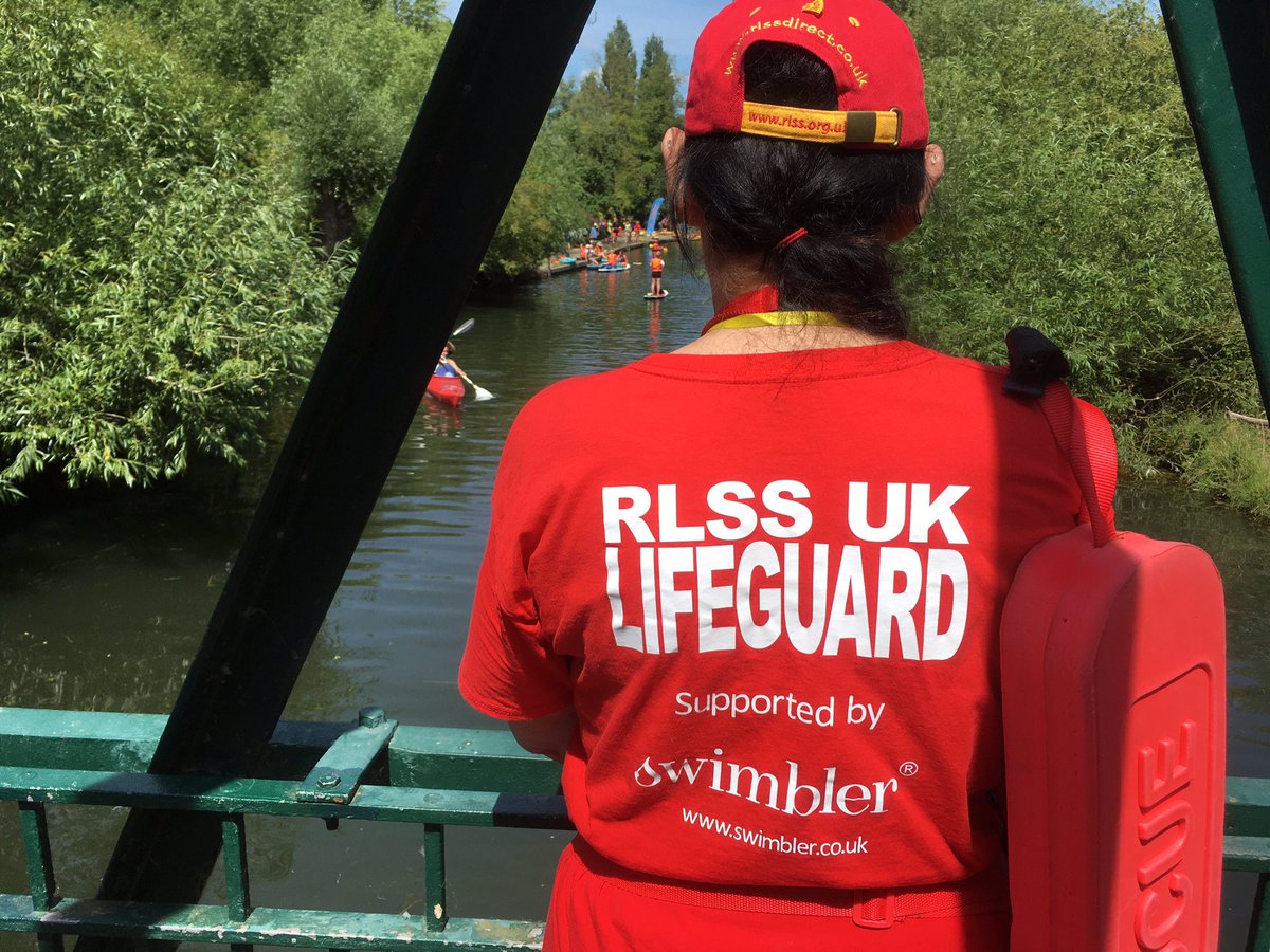 EbbsEbbs's tweet photo. What a great day in #Cambridge with my #OpenWater #lifeguard crew keeping #swimmers #safe in the #river #Cam
Well done to all those who were #wildswimming
Thanks #swimbler for our kit
https://t.co/rFebVDvHqW
#watersafety #RespectTheWater #save #bealifeguard #rescue https://t.co/3hLJyen9YU