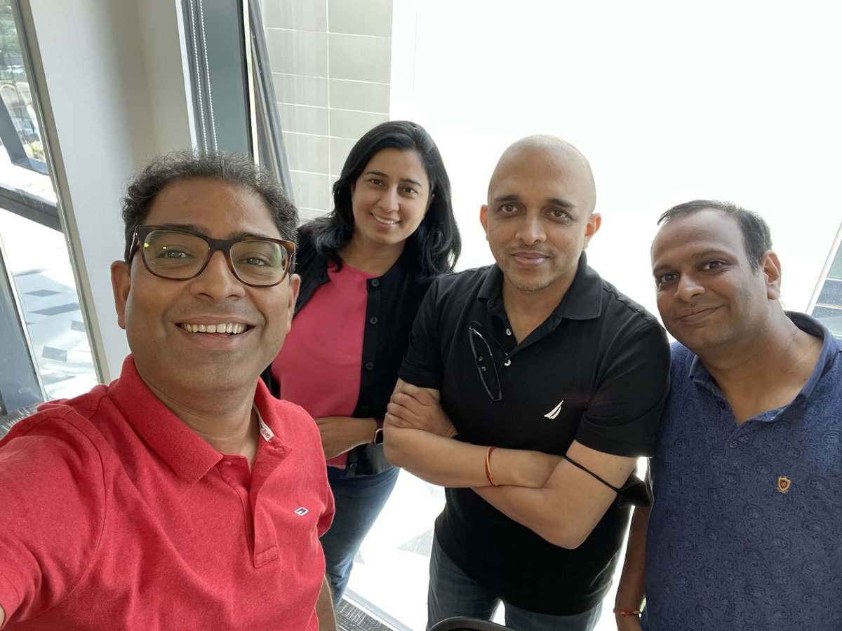 amitvsaxena's tweet photo. In the same room for the first time ever! #coffeee @abhinavmanu @AnkitKumaMittal nehasharma https://t.co/rDYB4qwpXQ