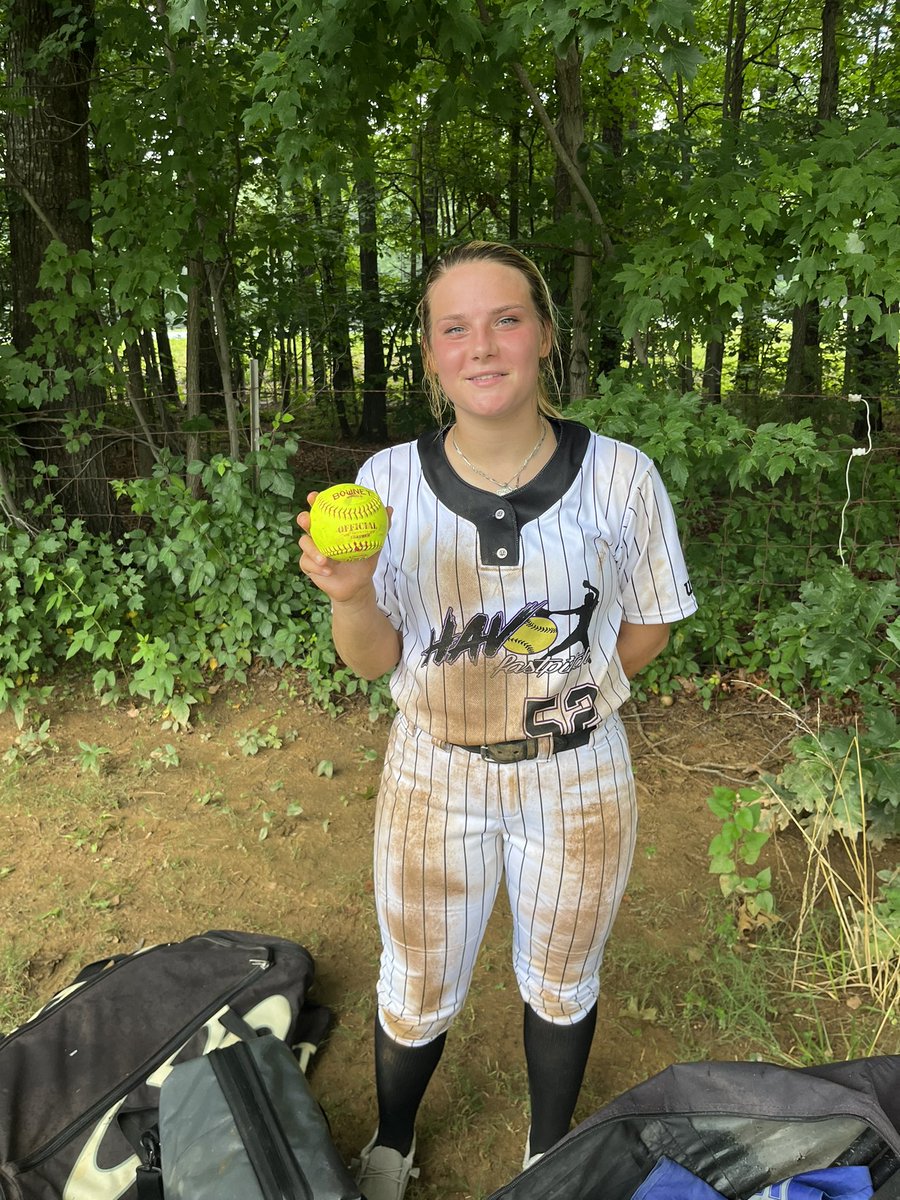 Havok_2024's tweet photo. A few more 💣 in our last few games great job ladies @Kimberl11707203 @FaulconPaige @HannahBolt02 @HavoKSoftball https://t.co/qpMTSCCOqx