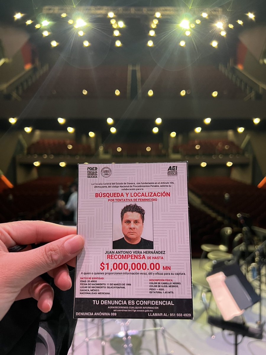 _ElenaRios's tweet photo. #Hoy estoy muy feliz por el nuevo concierto pero sin decirle adiós a la decepción, hoy se cumplen 2 años 10 meses y #JuanAntonioVeraHernández sigue prófugo de la justicia por intentarme matar con ácido.

@PeimbertArturo @alejandromurat ya se van y sin arreglar cuentas pendientes https://t.co/kZ1bYimYNc