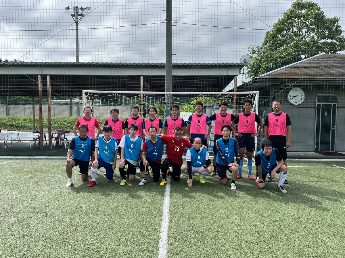 sanga_futsal's tweet image. 【おはサカ】
本日もありがとうございました😊

今回は、安藤淳ブランドアンバサダーに来て頂きました！
「勝ちたい」そんな気持ちが溢れるプレーが多く、激アツなおはサカとなりました⚽️🔥

次回は8月7日になっております❗️
またのご参加お待ちしております‼️

#京都サンガFC 
#サンガ
#おはサカ