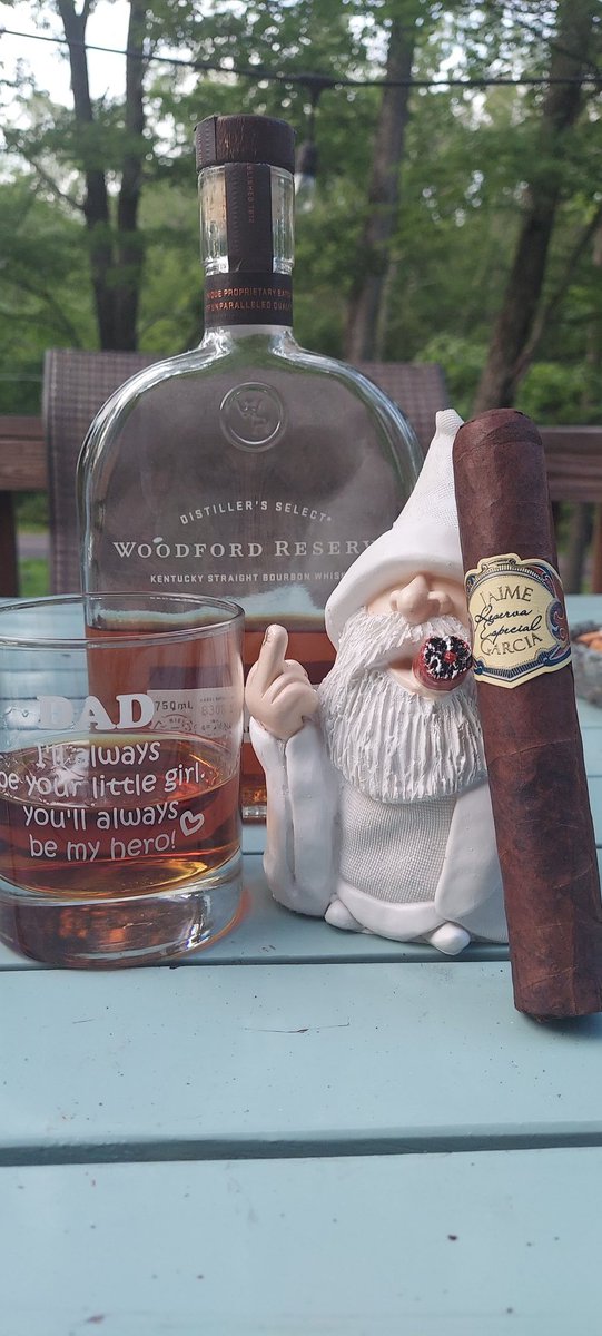 csb329's tweet photo. Finally!! Time to sit back smoke cigars and drink excessively🤣🤣 enjoy the night all. #OGMisfitGang #NeverARepeat #CigarSniffers #ItsGoTime #Cigars #Homestead #NobodyAsked #BeAMisfit https://t.co/IfEJ0vNdCC