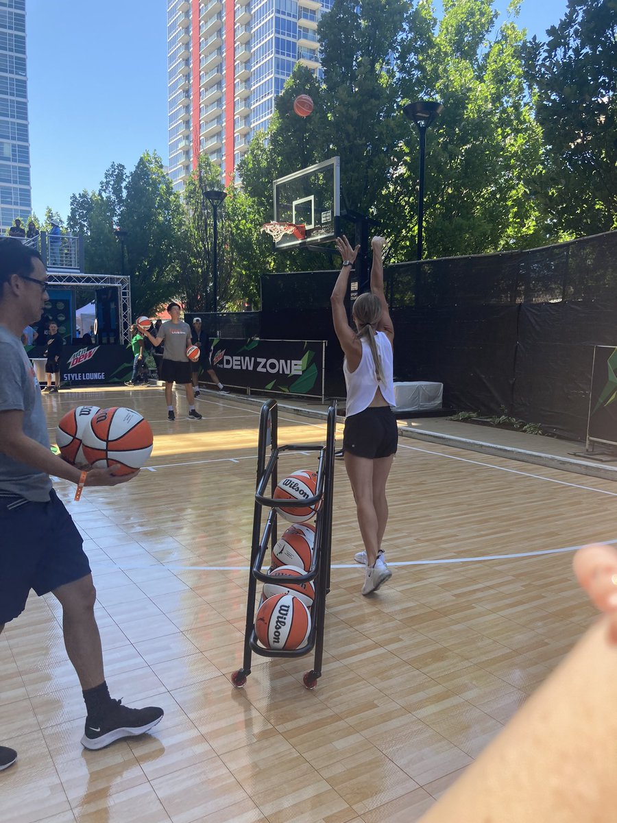 CoachSayT's tweet photo. Had to get a couple extra shots up at #WNBALive in the 3-pt contest. 

Buckets. 

#WNBAAllStar https://t.co/Xwsoa6hGcz