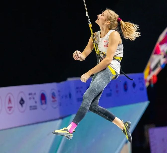Aleksandra Kałucka 🥈 druga w zawodach PŚ w Chamonix ze znakomitą życiówką 6,64. Świetny występ naszego wspinaczkowego talentu. <a href="/sport_tvppl/">TVP SPORT</a>